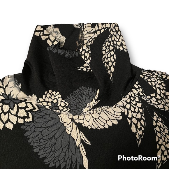 FREDA'S 🇨🇦 CANADIAN MADE Flower Print Black Stretch Mock Neck L/S Top Blouse - Picture 6 of 8